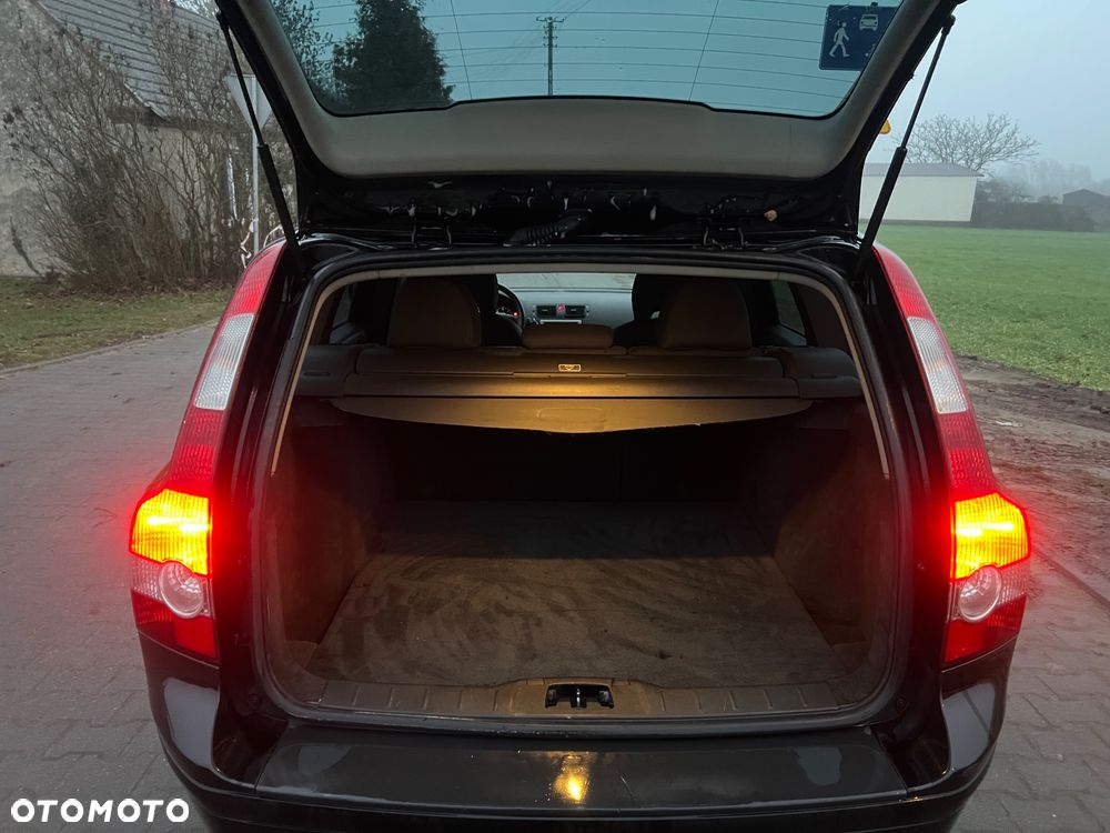 Volvo V50 1.6D Momentum - 20