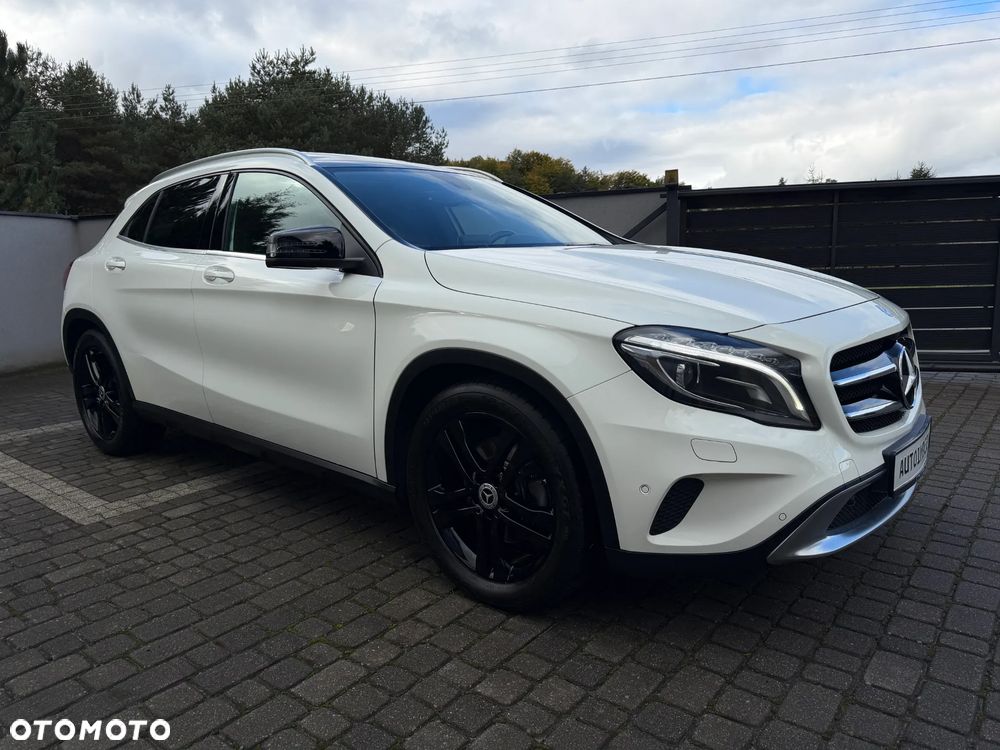 Mercedes-Benz Gla 2016 photo 2