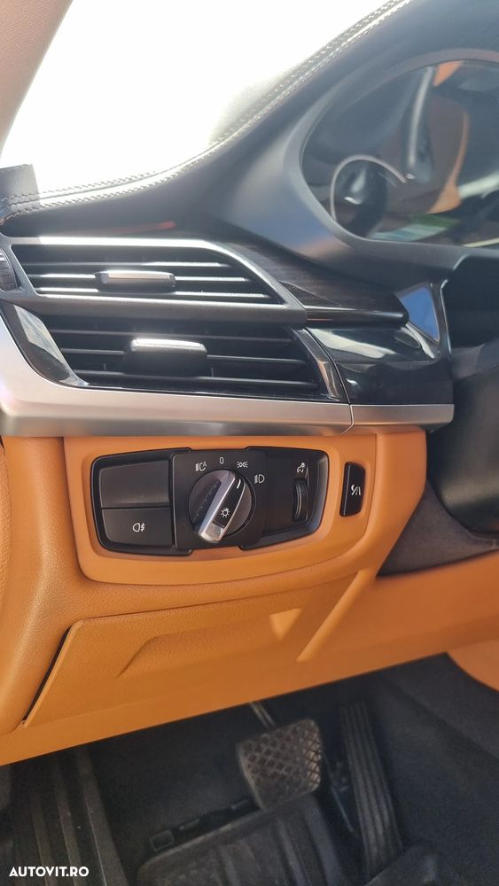 BMW X6 xDrive40d - 11
