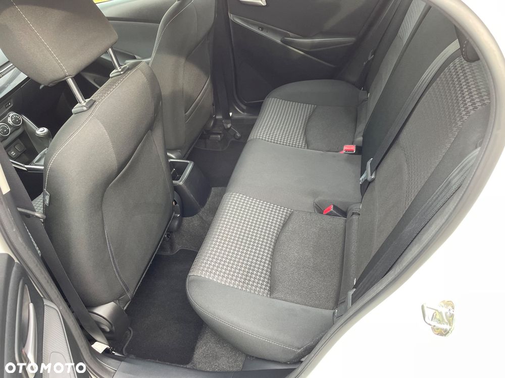Mazda 2 - 8