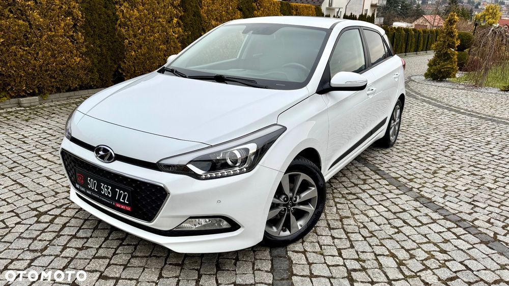 Hyundai i20 blue 1.2 Trend - 3