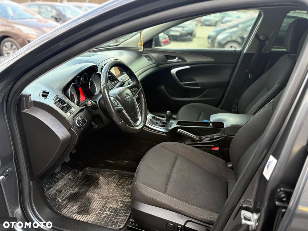 Opel Insignia 1.4 T Cosmo S&S - 9