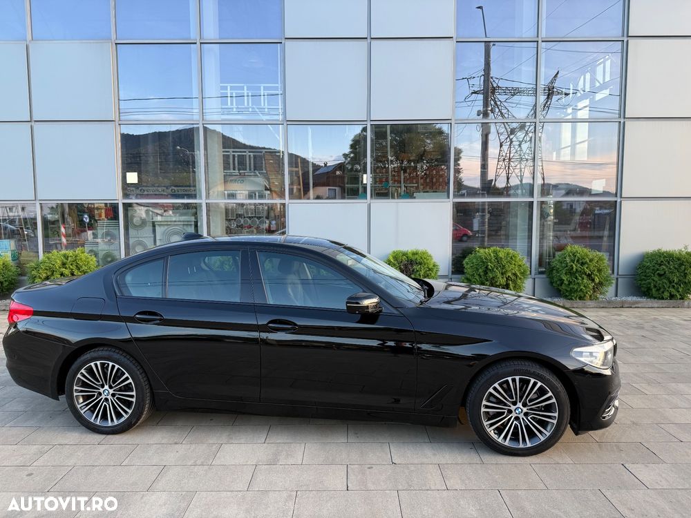 BMW 5 Series 2019 — imagine 36