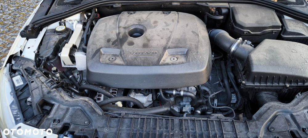 Volvo S60 T5 Geartronic RDesign - 23