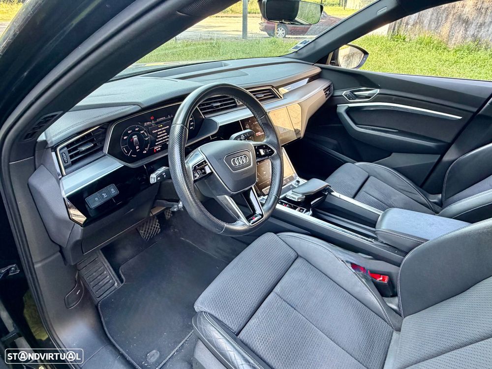 Audi e-tron 55 quattro S line - 43