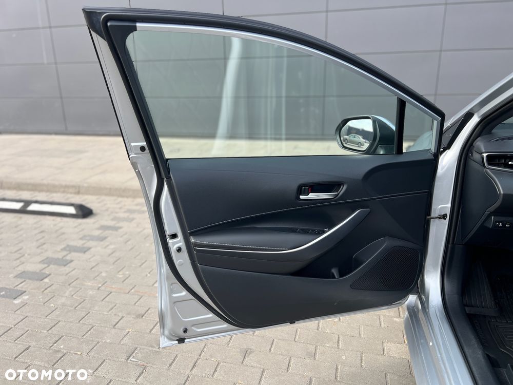 Toyota Corolla 1.8 Hybrid Executive - 20