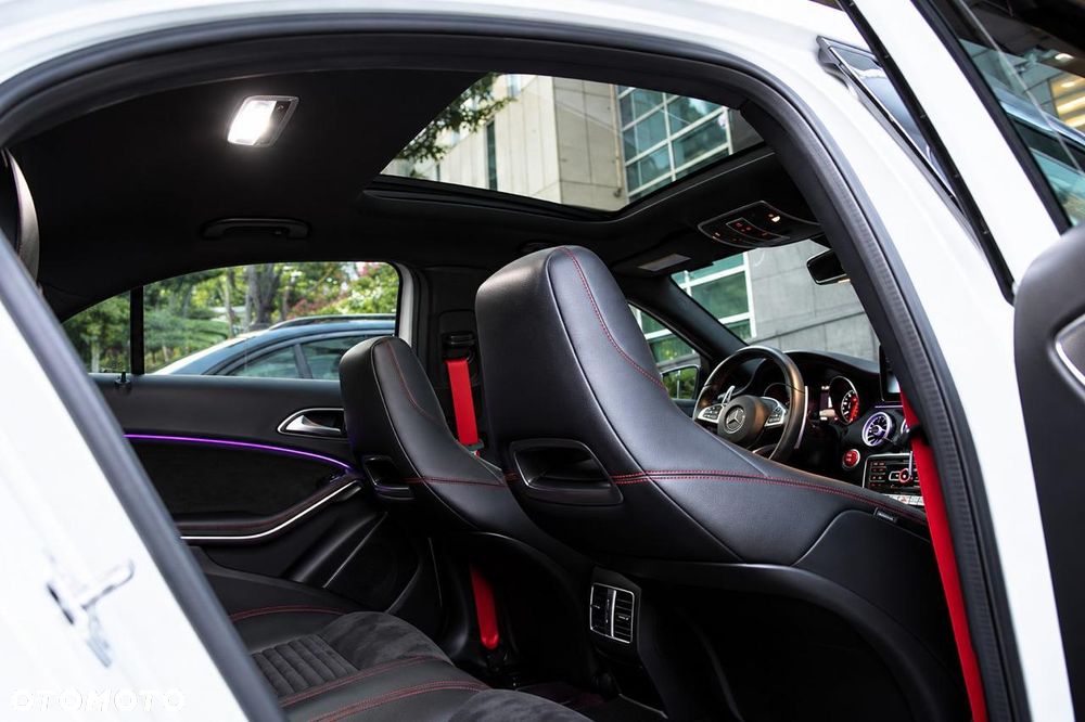 Mercedes-Benz Klasa A AMG 45 4Matic AMG Speedshift 7G-DCT - 14