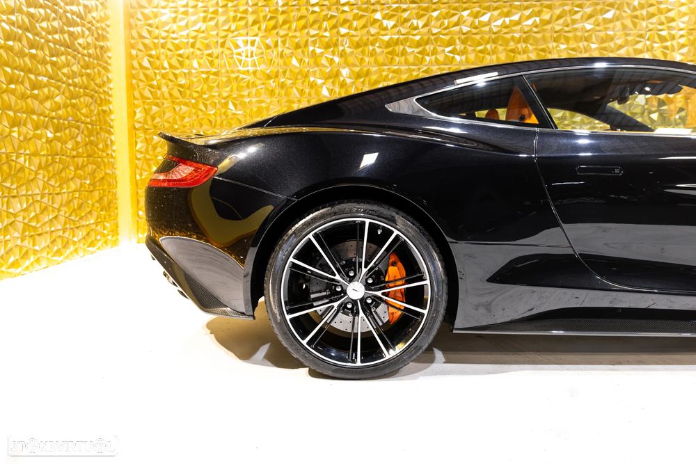 Aston Martin Vanquish Touchtronic 2 - 13
