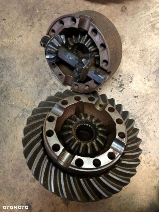 126475 9x32 Wkład tylnego mostu do Ładowarki KRAMER, TEREX, 126476 1170833 - 2