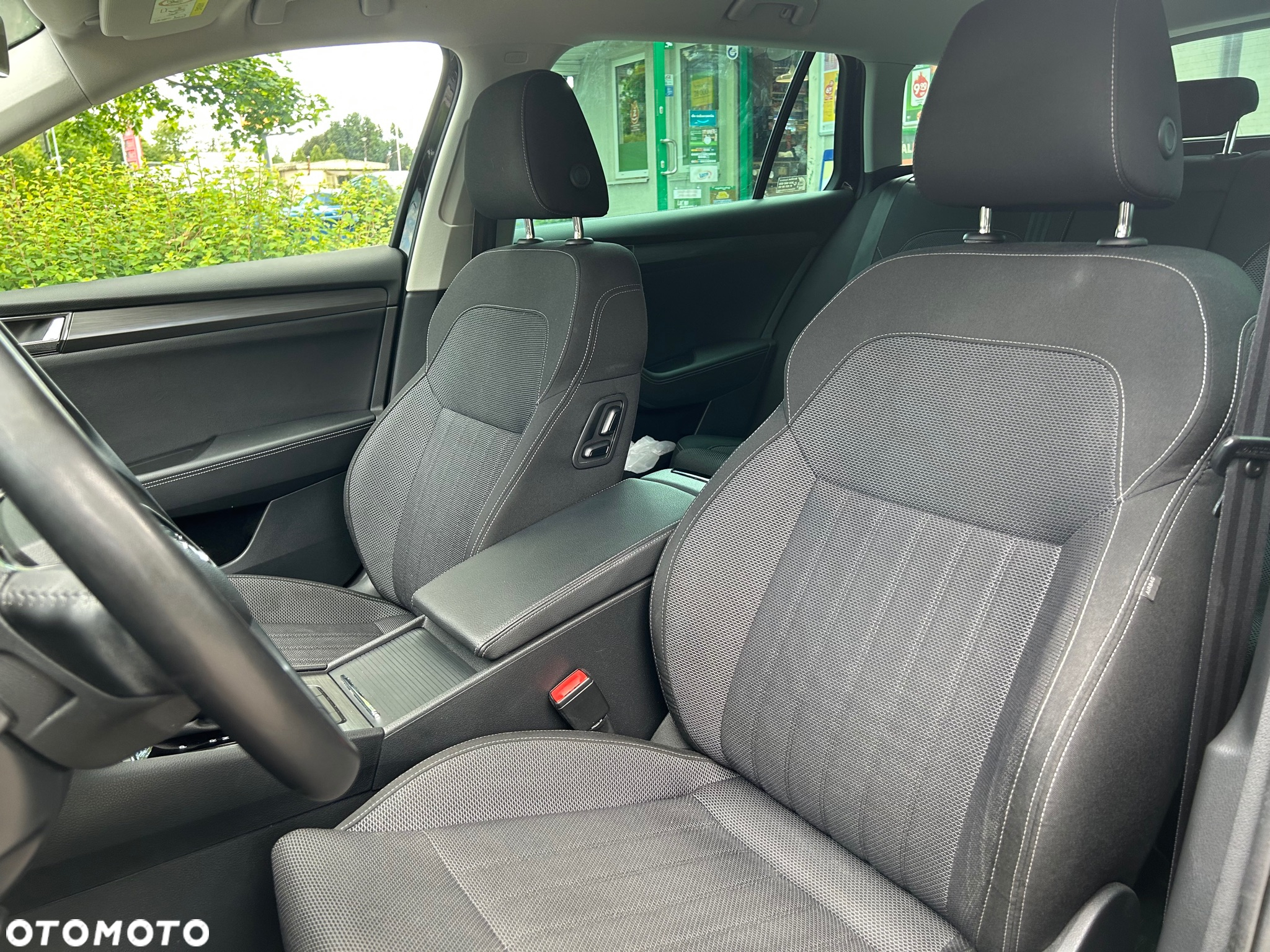 Skoda Superb 2.0 TDI SCR 4x4 Style DSG - 14