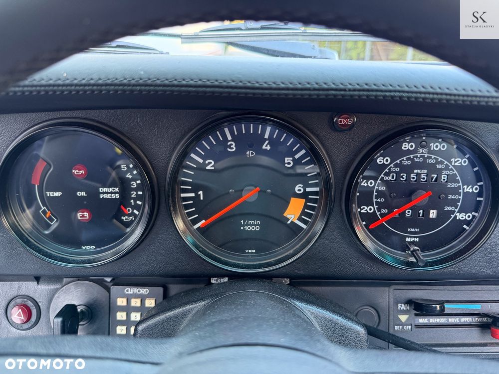 Porsche 911 - 16
