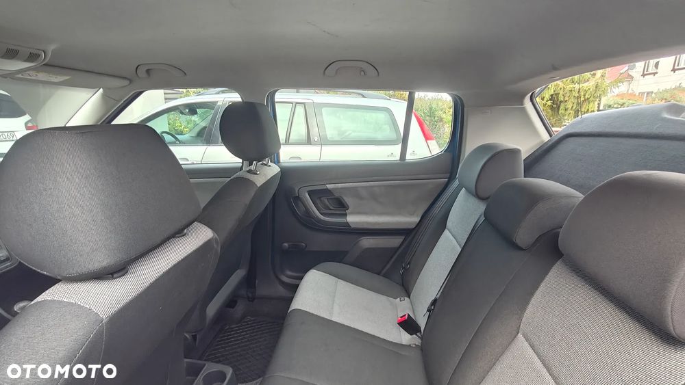 Skoda Fabia 1.2 HTP - 2