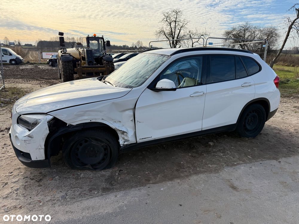 BMW X1 sDrive16d xLine - 4