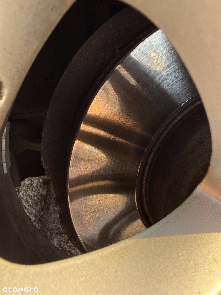 BMW Seria 5 525d - 13