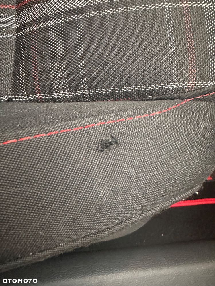 Volkswagen Golf - 18