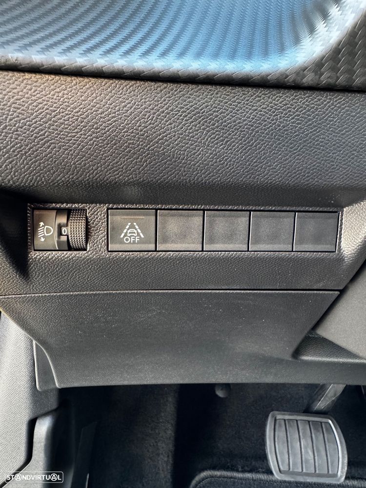 Peugeot e-208 50 kWh Allure - 16