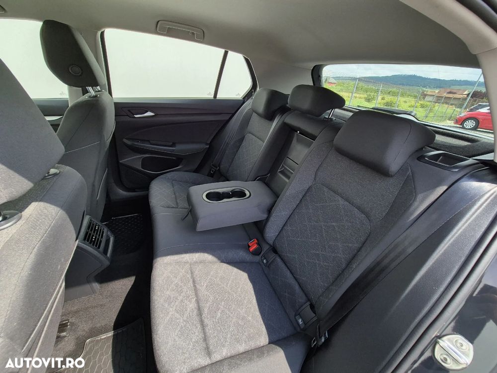 Volkswagen Golf 1.0 TSI Life - 11