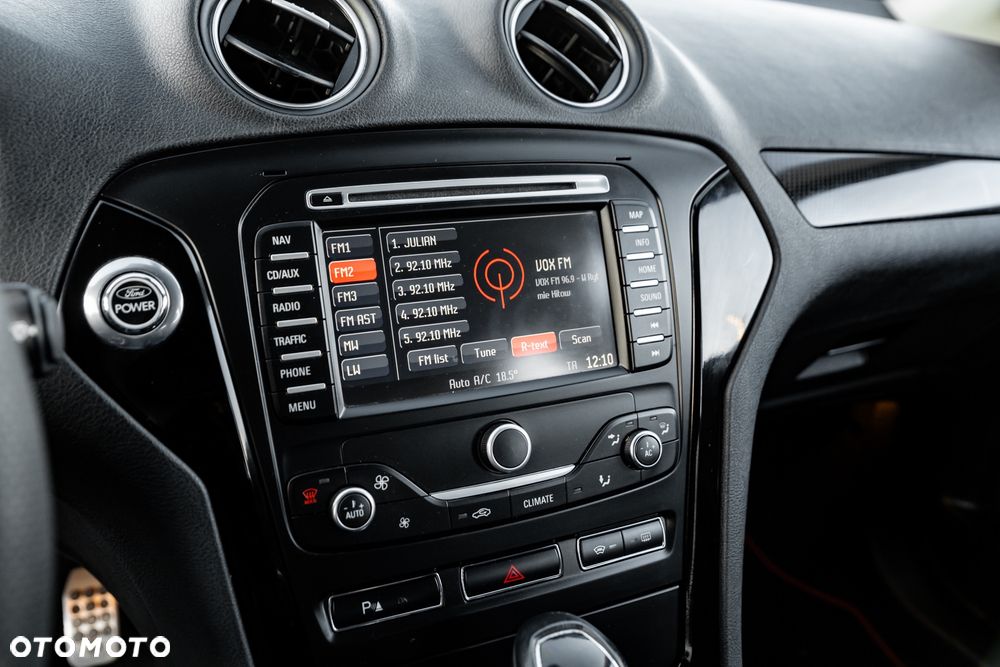 Ford Mondeo 2.0 EcoBoost Titanium - 30
