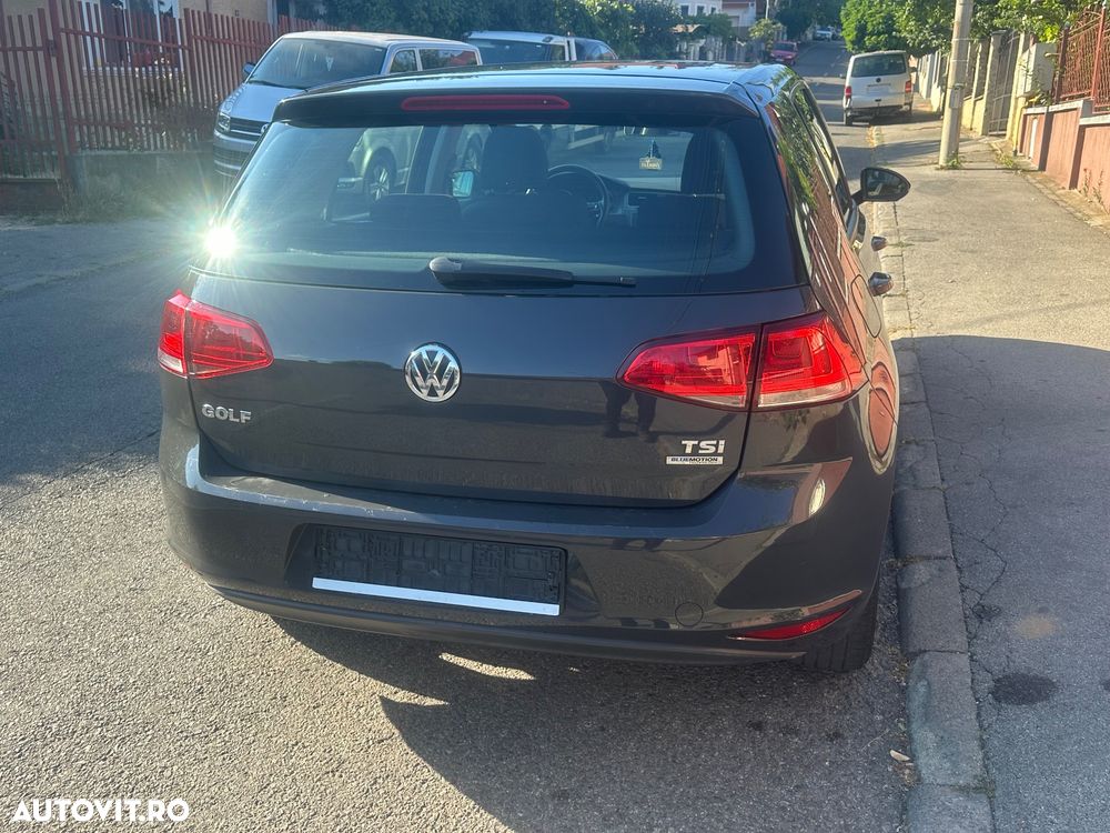 Volkswagen Golf - 4