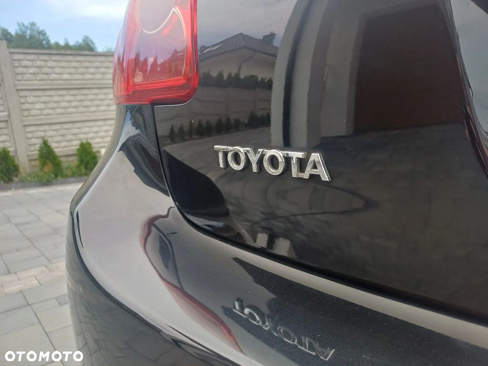 Toyota Auris 1.4 D-4D Terra - 26