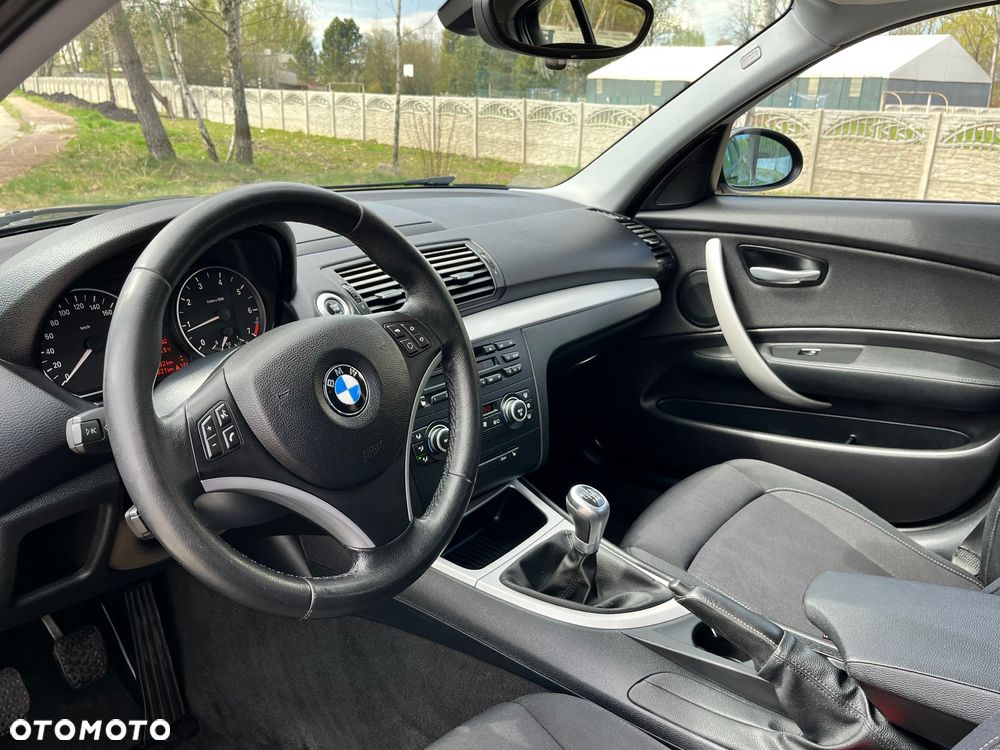 BMW Seria 1 - 27