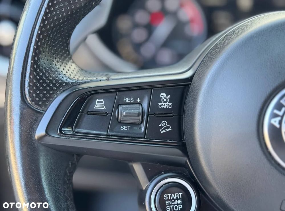 Alfa Romeo Stelvio 2.0 Turbo Sprint Q4 - 17