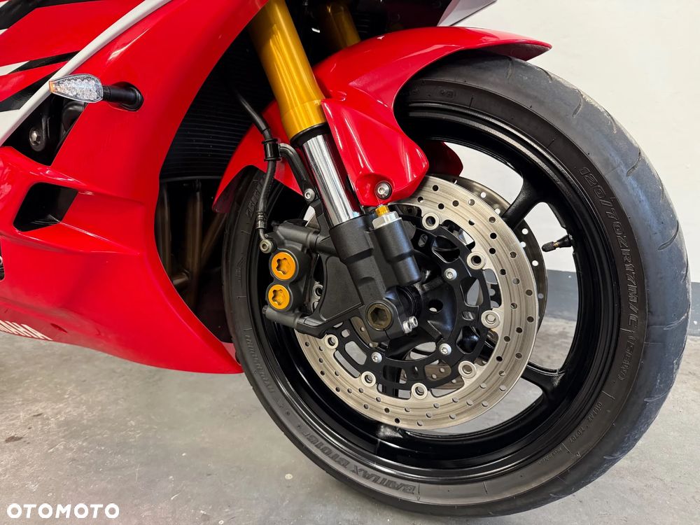 Yamaha R6 - 17