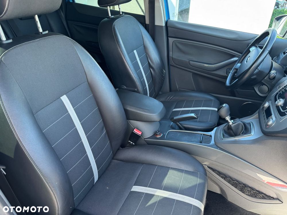 Ford Kuga 2.0 TDCi 2x4 Titanium - 21