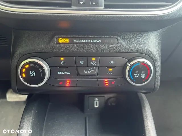 Ford Focus 1.5 EcoBlue Start-Stopp-System COOL&CONNECT - 18