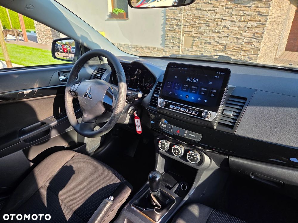 Mitsubishi Lancer - 7