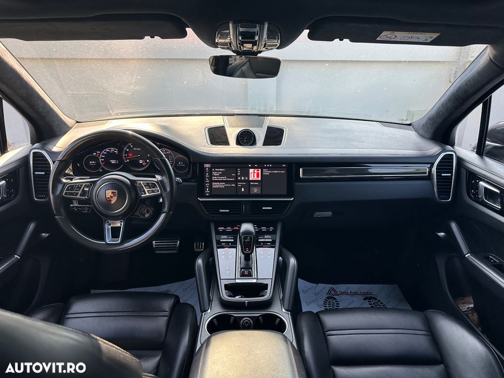 Porsche Cayenne Turbo - 10