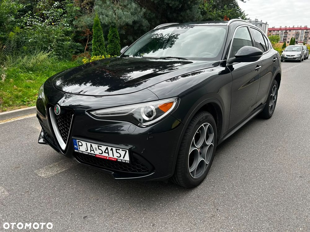 Alfa Romeo Stelvio 2.0 Turbo 16V AT8-Q4 Ti - 6
