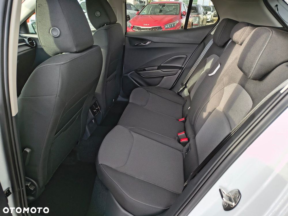 Skoda Fabia 1.0 TSI Drive DSG - 16