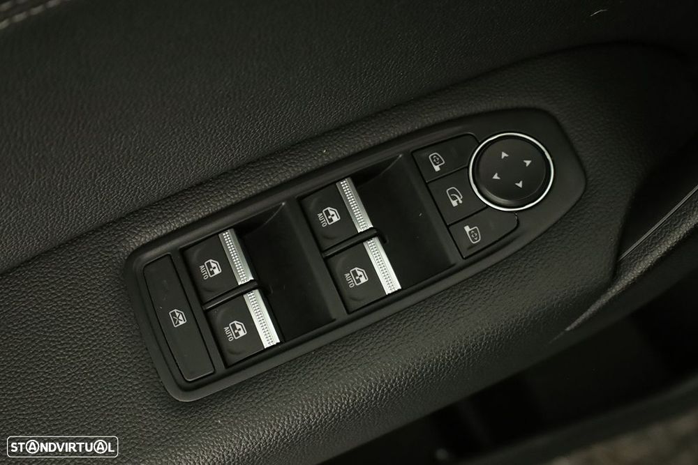 Renault Captur 1.0 TCe Techno Bi-Fuel - 22