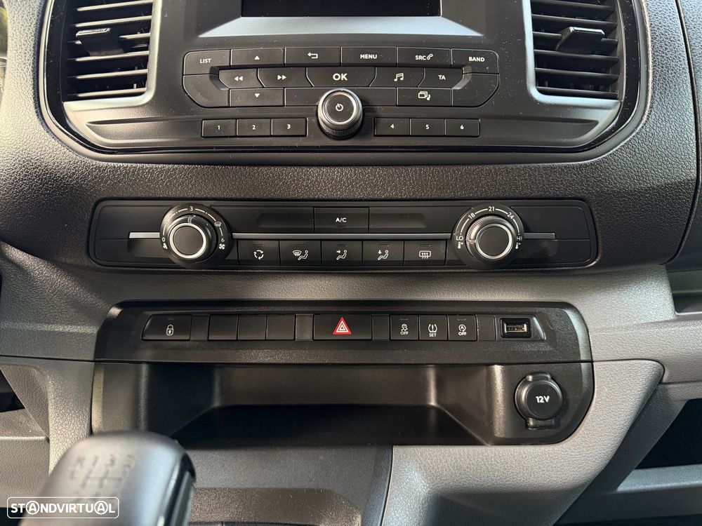 Peugeot Expert 1.5 BlueHDi L2H1 Semi-Vidrado - 23