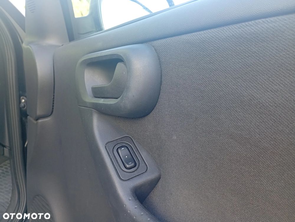 Opel Corsa - 9