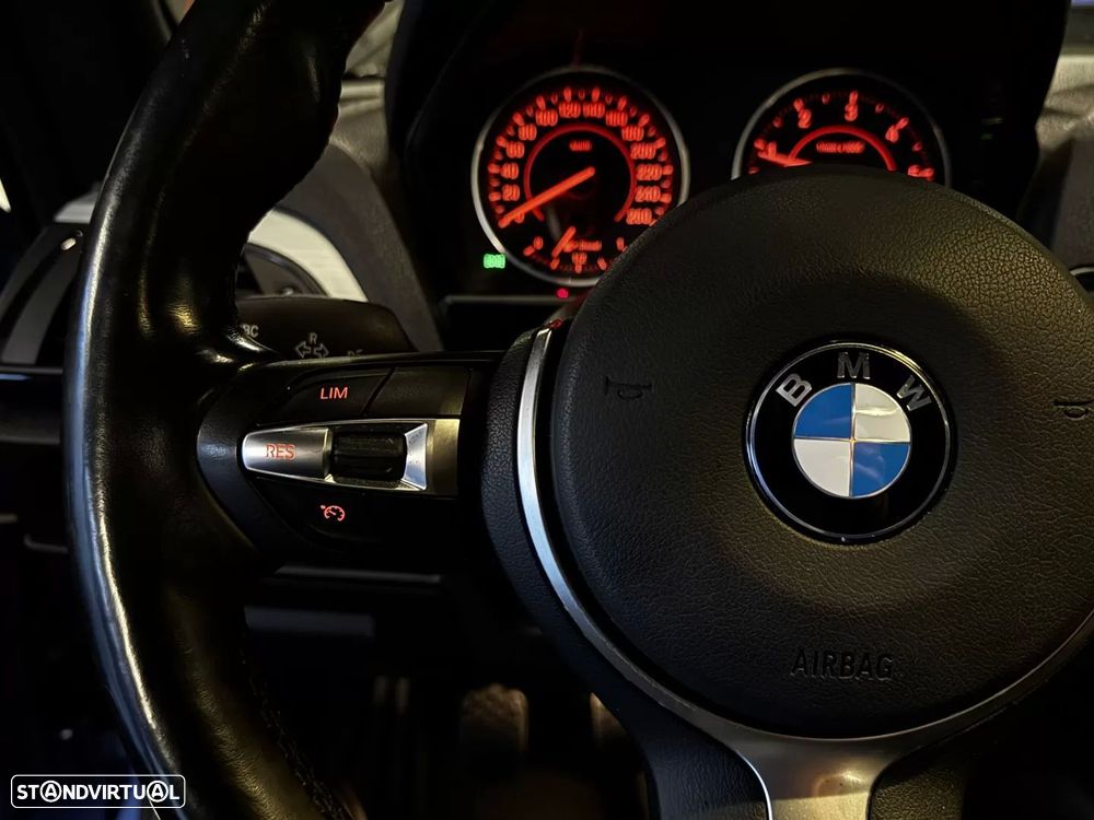 BMW 118 d Pack M - 23