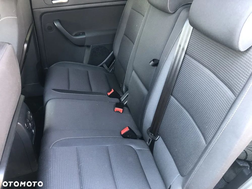 Volkswagen Golf Plus - 12