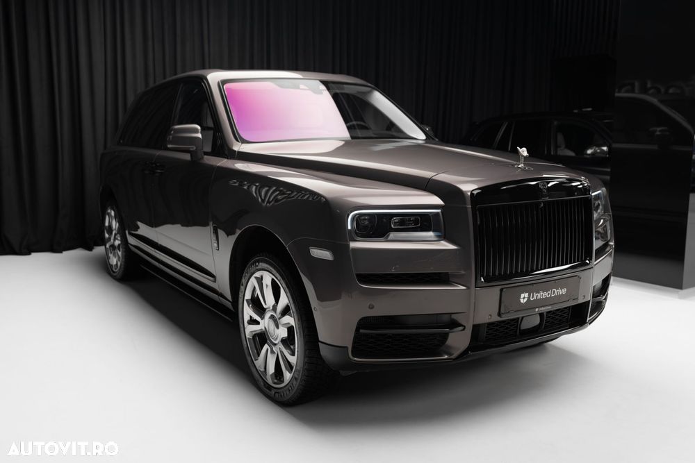 Rolls-Royce Cullinan Standard - 4