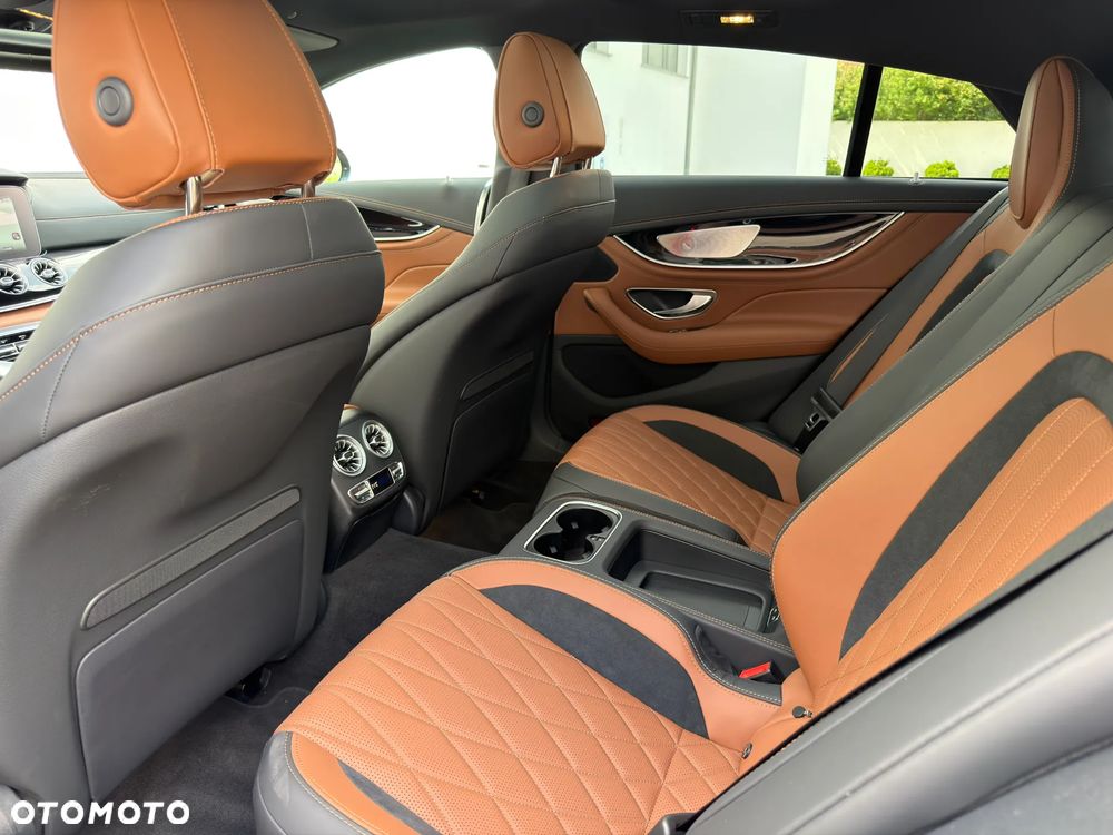 Mercedes-Benz AMG GT 53 4-Matic+ - 11