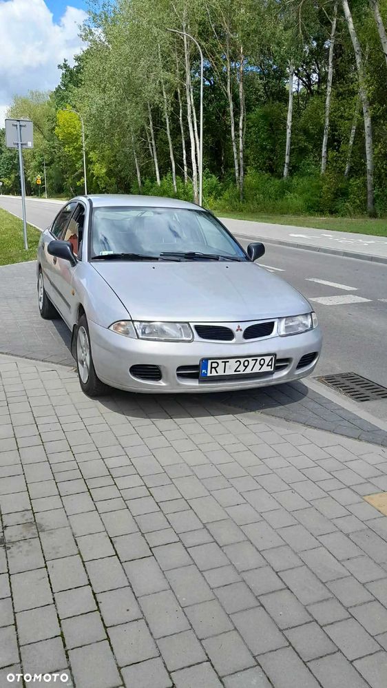 Mitsubishi Carisma - 4