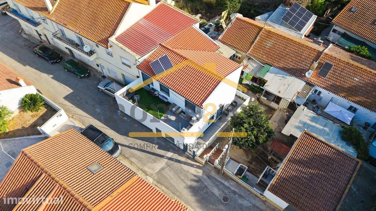 Moradia T4 com garagem - Grande imagem: 3/7