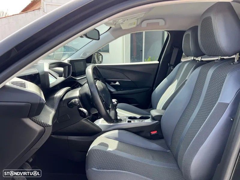 Peugeot 2008 1.2 PureTech Allure - 7