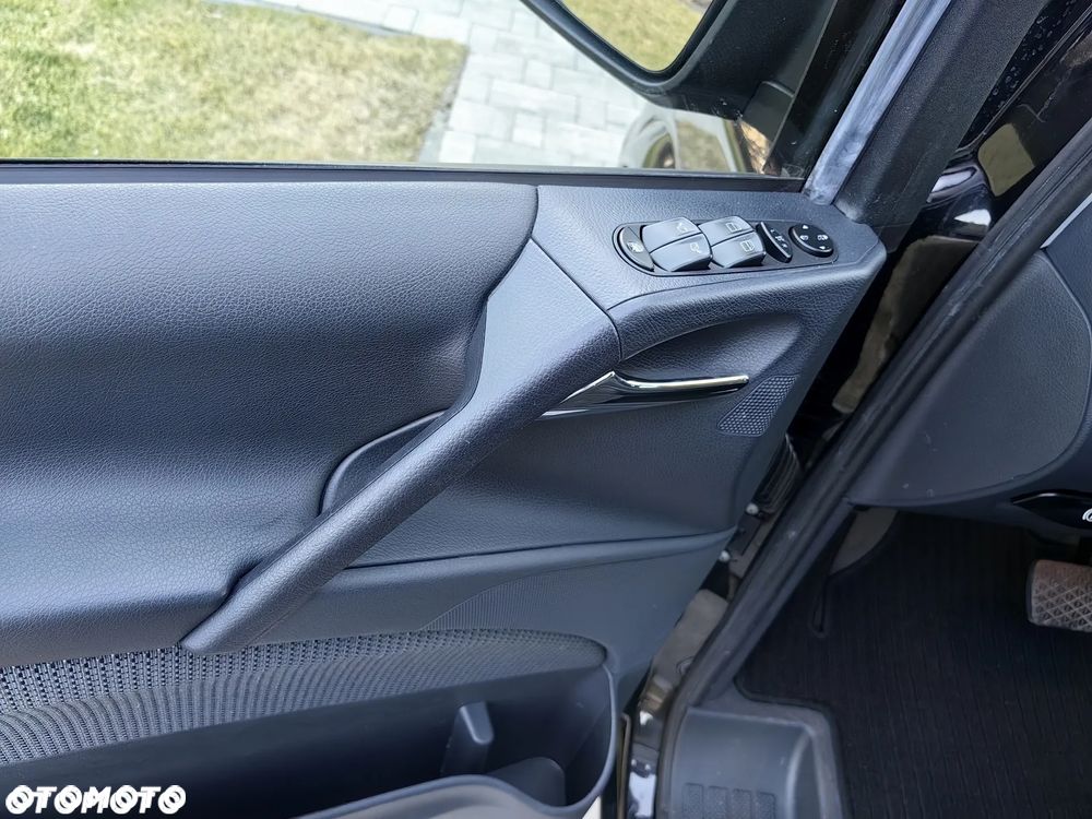 Mercedes-Benz Viano 2.2 CDI DPF lang Automatik Trend - 16