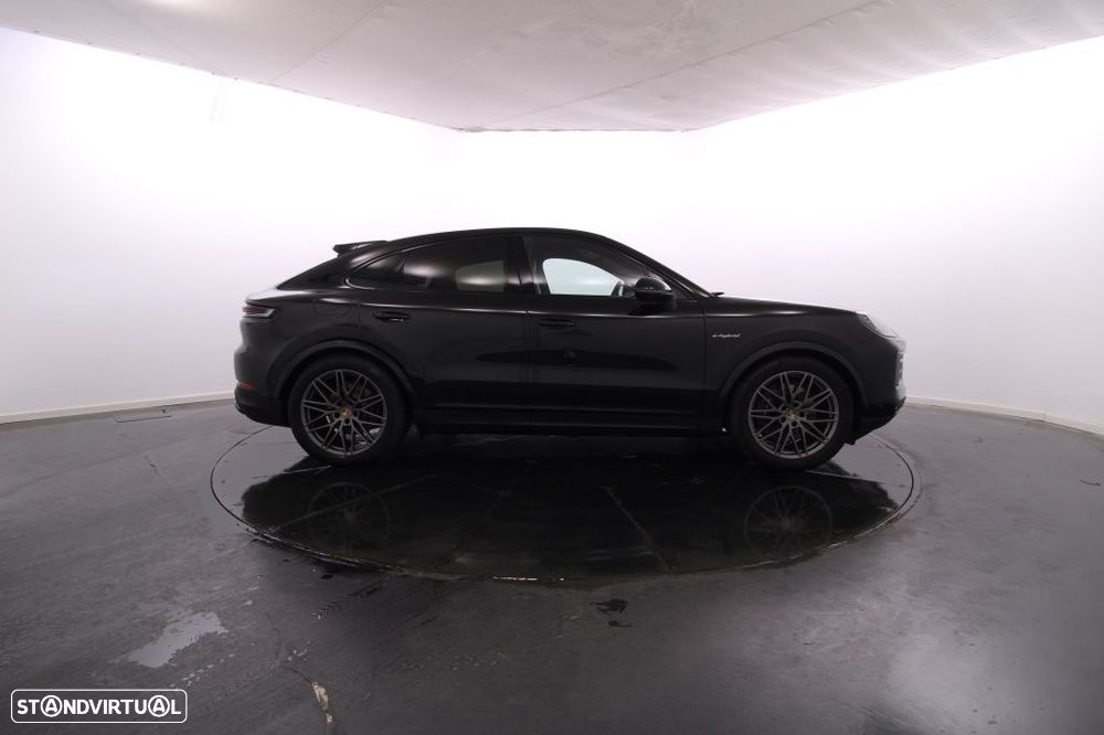 Porsche Cayenne E-Hybrid - 10