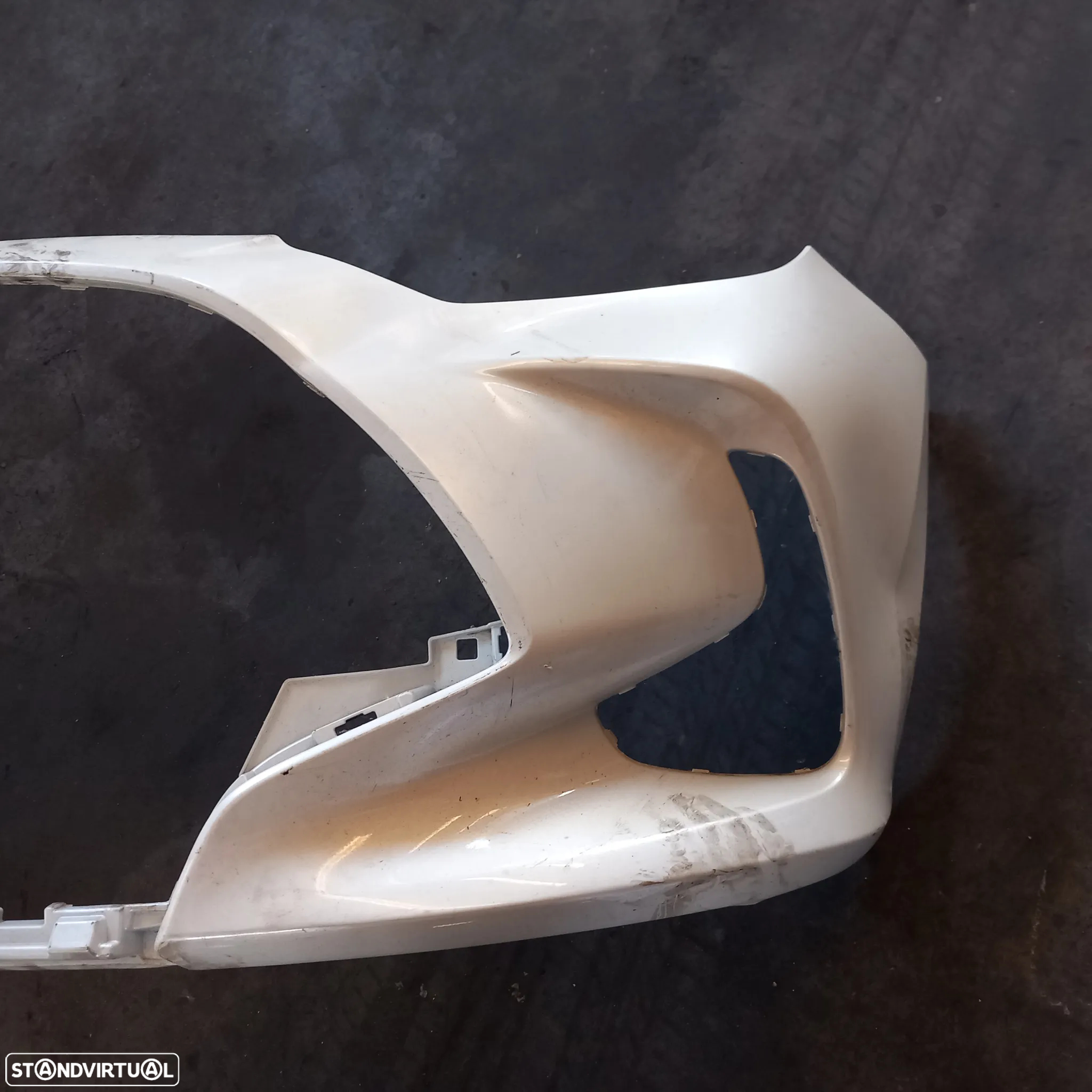 Para choques frente toyota yaris hybrid 2011 - 2020 - 3