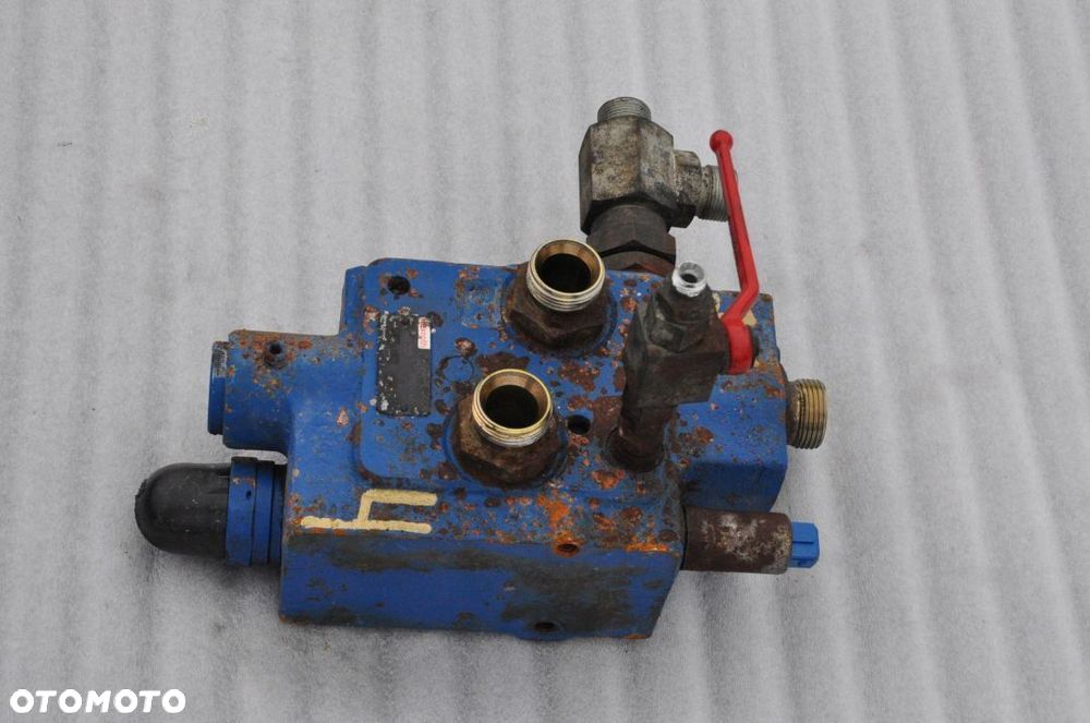 ROZDZIELACZ JCB 434 NR R90104333