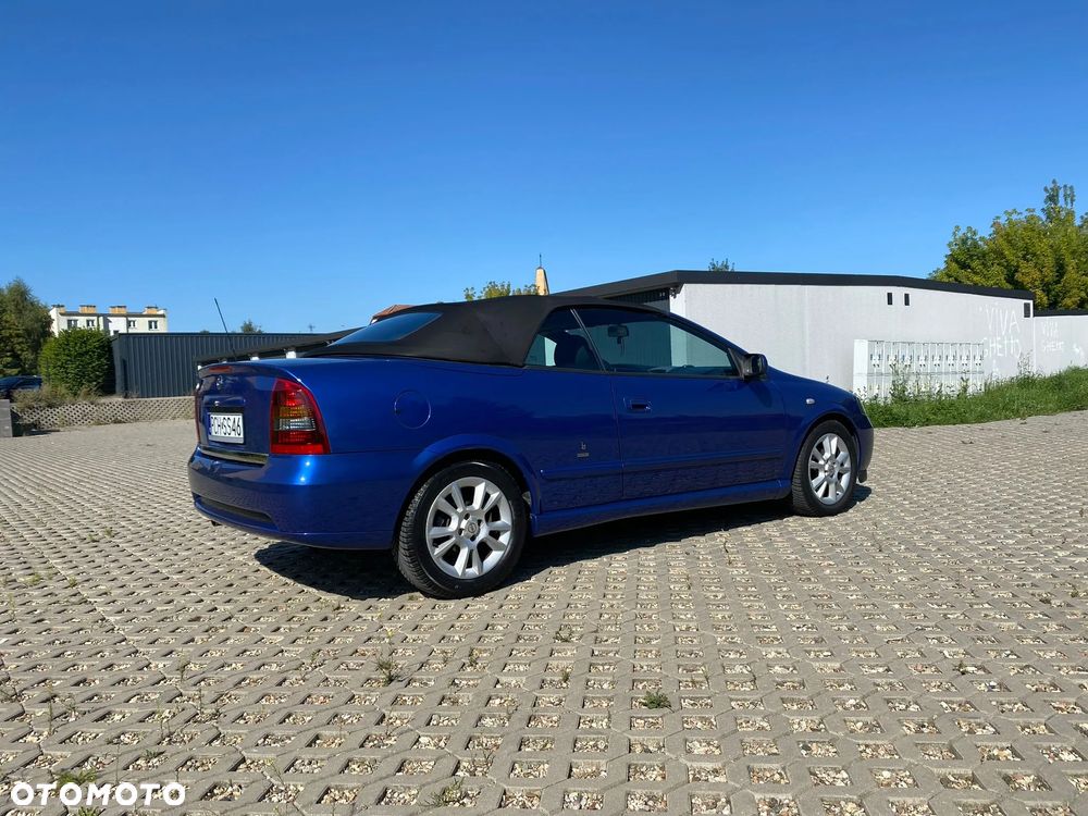 Opel Astra 1.6 Sportive - 16