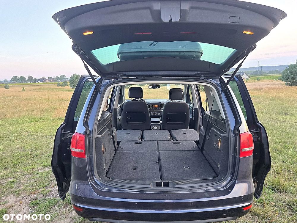 Volkswagen Sharan 2.0 TDI Comfortline DSG - 19