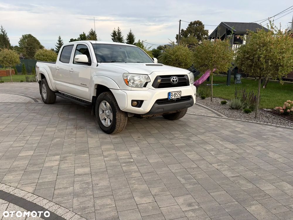 Toyota Tacoma 2015 photo 2
